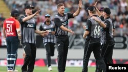 انګلنډ په نیمه پایلوبې کې نیوزلنډ ته ماتې ورکړه