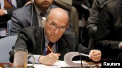 U.S. Venezuela envoy Elliott Abrams says President Donald Trump is still committed to a pressure campaign to force Venezuelan President Nicolas Maduro to step aside to make way for opposition leader Juan Guaido.