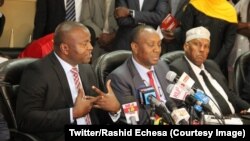 Les autorités de la Fédération internationale d'athlétisme (IAAF) au Kenya, le 27 juillet 2018. (Twitter/Rashid Echesa)