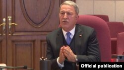 ჰულუსი აქარი, თურქეთის თავდაცვის მინისტრი