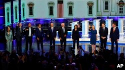 این سی بی کی میزبانی میں ڈیموکریٹس مباحثے میں حصہ لینے والے صدارتی امیدوار۔ 27 جون 2019