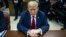 Mantan Presiden AS Donald Trump saat menunggu dimulainya persidangan pengadilan pidana di Manhattan, New York pada 23 April 2024 lalu (foto: dok). 