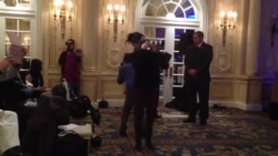 记者手记：自焚毁容母女为陈光标登台 （1）