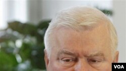 Mantan pemimpin Solidaritas Polandia dan penerima Nobel perdamaian, Lech Walesa (foto: dok), akan mendukung demo di New York.