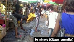 Ruas de Cabinda alagadas depois da chuva. 