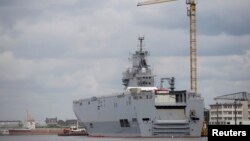 The Mistral-class helicopter carrier Vladivostok is seen at the STX Les Chantiers de l'Atlantique shipyard site in Saint-Nazaire, western France, April 24, 2014. 