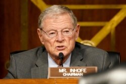 제임스 인호프 상원 군사위원장이 19일 열린 로이드 오스틴 국방장관 지명자 인준청문회에서 발언하고 있다.