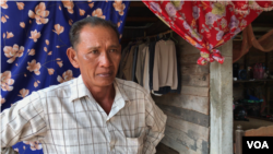 លោក​ ​ចាន់​ ​សុខ​ ​ប្រជាពលរដ្ឋ​ឃុំ​ព្រះ​ដា​ក​ ​ស្រុក​បន្ទាយស្រី​ ​ខេត្តសៀមរាប​ ​ផ្ដល់​បទ​សម្ភាស​ដល់VOA​ ​កាលពី​ថ្ងៃទី០៥​ ​ខែសីហា​ ​ឆ្នាំ២០១៩។​ (អូន​ ​ឆេង​ប៉រ/VOA)​