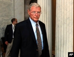 제임스 인호프 미국 상원 군사위원장.