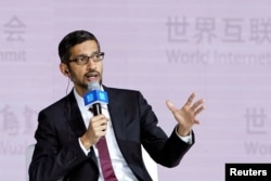 谷歌公司首席执行官皮查伊在中国浙江乌镇举行的世界互联网大会的分组讨论会上讲话（12月3日）