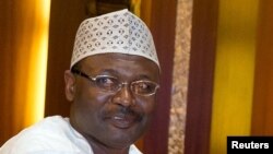Ciyaman din INEC, Furfesa Mahmud Yakubu