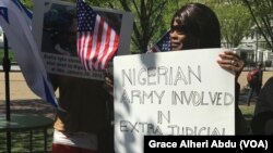 Yan Biafra na Zanga Zanga a Wajen Fadar White House Da Zuwan Buhari.