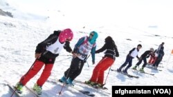 افغانستان برای نخستین بار درسال ۲۰۱۵ میلادی، عضویت فدراسیون اسکی جهانی را نیز کسب کرد. 