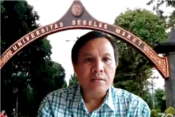 Akademisi Fakultas Hukum Universitas Sebelas Maret, Surakarta, Agus Riewanto. (Foto: VOA)