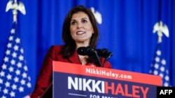 Kandidat presiden AS dari Partai Republik, Nikki Haley, berbicara dalam acara penghitungan suara di Charleston, South Carolina, pada 24 February 2024. (Foto: AFP/Julia Nikhinson)