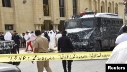 'Yansanda sun killace Masallacin da aka kaiwa hari a kasar Kuwaiti