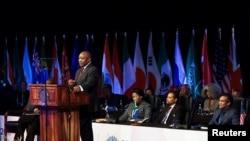 Rais wa Afrika Kusini Cyril Ramaphosa akihutubia Mkutano wa mawaziri wa mambo ya nje wa G20, huko Afrika Kusini.