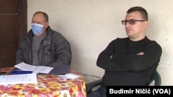 Dušan Perić i njegov otac Mile najavili su štrajk glađu pred zdanjem Predsedništa Srbije u Beogradu