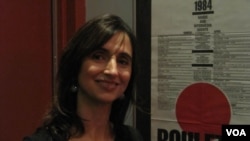 نویسنده رویا حکاکیان در نشریه آتلانتیک می‌‌نویسد اوکراینی‌ها و ایرانی‌ها دشمن مشترکی دارند و باید از متحد مشترکی برخوردار باشند.