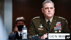 លោក​នាយ​ឧត្តមសេនីយ៍ Mark Milley ​នាយ​សេនាធិការ​កងទ័ព​ចម្រុះ​​សហរដ្ឋ​អាមេរិក ​ចូល​រួម​​ក្នុង​​សវនាការ​របស់​គណៈកម្មាធិការ​កិច្ចការ​ការពារ​ជាតិ​នៃ​ព្រឹទ្ធសភា​សហរដ្ឋ​អាមេរិក​ស្ដីពី​ការ​បញ្ចប់​សង្គ្រាម​នៅ​អាហ្វហ្គានីស្ថាន កាល​ពី​ថ្ងៃ​ទី​២៨ ខែ​កញ្ញា ឆ្នាំ​២០២១។