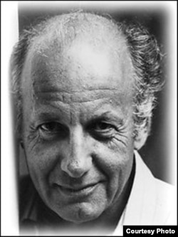 埃利奥特•阿辛诺夫(图片来源：Swarthmore College)