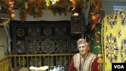 Aron Aronov, Buxoro yahudiylari muzeyi direktori