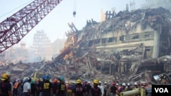 Remains of World Trade Center (WTC) 3 after collapse of WTC 1 and WTC 2, Sept. 11, 2001 (photo courtesy of FEMA)