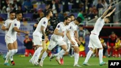 تیم ملی فوتبال ایران در دیداری دشوار مقابل سوریه در ضربات پنالتی ۵ -۳ به پیروزی رسیدو به مرحله یک چهارم نهایی جام ملتهای آسیا ۲۰۲۳ راه یافت