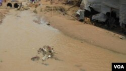 Wani Wajen Da Ruwa Yayi Ambaliya