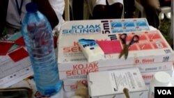 Measles vaccines are displayed at Ebolowa regional hospital, in Ebolowa, Cameroon, Dec. 9, 2019. (Moki Edwin Kindzeka/VOA) 