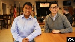 Chanda Choun, left, and his campaign's creative director Minh Pham, a Vietnamese-American, at Chanda Choun’s first meet and greet event at John Lyon VFW Post 3150 in Arlington, Va., Feb. 18, 2018. (Sophat Soeung/VOA Khmer)