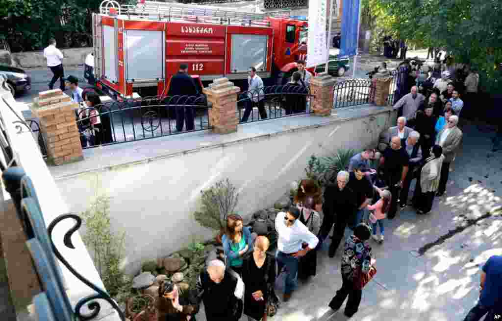 ხმის მიცემის მოლოდინში, 1 ოქტომბერი, 2012