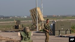 Jeshi la Israeli likifanya ulinzi katika eneo la Golan-Heights.