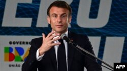 Експерт за Гласот на Америка изјави дека верува оти Макрон го изразува ставот - често изразен од САД - дека сите опции се можни