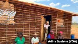 Mulheres deslocadas devido à guerra em Cabo Delgado, Moçambique 11 de Novembro de 2021