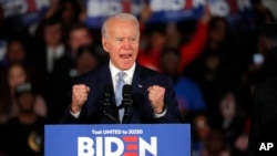 조 바이든 전 부통령이 지난달 29일 미 사우스캐롤라이나주 콜롬비아에서 열린 집회에서 연설하고 있다. 