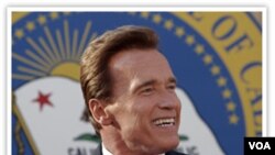 Mantan Gubernur Arnold Schwarzenegger (foto: dok) berteman dengan Presiden Rusia Dmitry Medvedev lewat Twitter.