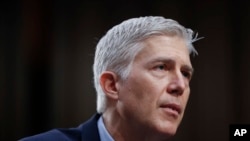 Calon Hakim Agung AS Neil Gorsuch di Capitol Hill, Washington, 21 Maret 2017.