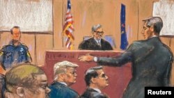 อดีตประธานาธิบดีโดนัลด์ ทรัมป์ที่ศาลในนิวยอร์ก