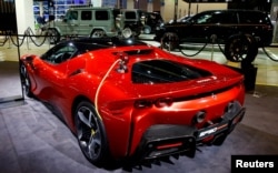 فراری مدل SF90 Stradale