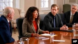 Sandra Oh plays Ji-Yoon Kim, an English professor who leads her department in "The Chair." (Eliza Morse/Netflix vía AP) 