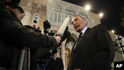 Jordanian Prime Minister Marouf al-Bakhit speaks to the media after the swearing-in ceremony at Raghadan Palace in Amman, February 9, 2011