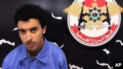 Hashim Ramadan Abedi, adik tersangka pembom bunuh diri Salman Abedi – ditangkap di Tripoli hari Selasa (23/5).