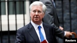 Menteri Pertahanan Inggris, Michael Fallon mengundurkan diri (foto: dok). 