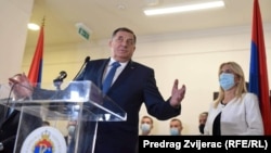 Milorad Dodik i Željka Cvijanović tokom konferencije za novinare u Istočnom Sarajevu.