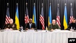 Остин рече дека руските напади надвор од бојното поле ја загрозуваат глобалната безбедност на храната