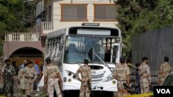 Kecelakaan di jalanan lazim terjadi di Pakistan (foto: dok).