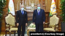 Prezident Emomali Rahmon Abdulla Abdulla bilan muloqotida Milliy birdamlik oliy kengashining ilk yigʻilishidan xursandligini bildirib, doʻst va qoʻshni davlatda uzoq kutilgan tinchlikka erishilishiga xayrixoh ekanini bildirgan