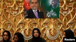 Afg'onistonda prezidentlikka nomzod Abdulla Abdulla Kobulda saylov dasturi haqida so'zlamoqda, 2-fevral, 2014-yil. 