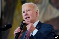 ប្រធានាធិបតីសហរដ្ឋអាមេរិក​លោក Joe Biden ថ្លែង​នៅ​ព្រះវិហារ Mother Emanuel AME នៅទីក្រុង Charleston រដ្ឋ South Carolina កាលពីថ្ងៃទី៨ ខែមករា ឆ្នាំ២០២៤។